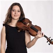Violinista con Grado Superior en la ESMUC, imparte clases de violín para todos los niveles